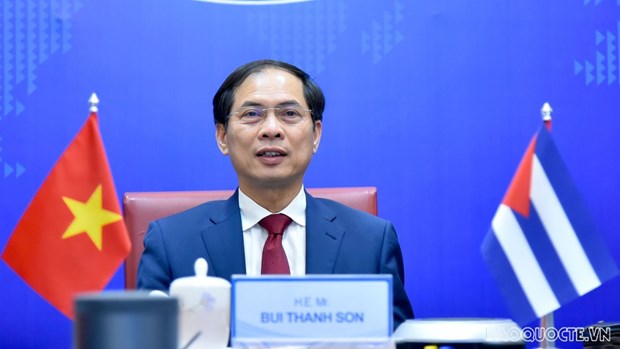 进一步深化越古特殊传统友好与全面合作关系